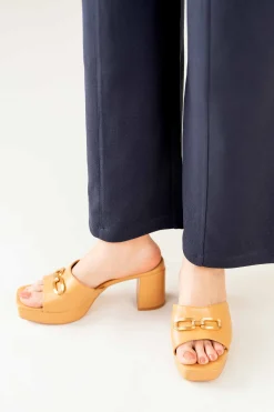 Beige Block Heels-440692918