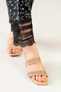 Beige Chappal-440772918