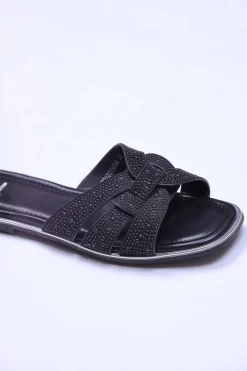 Black Chappal-440602903