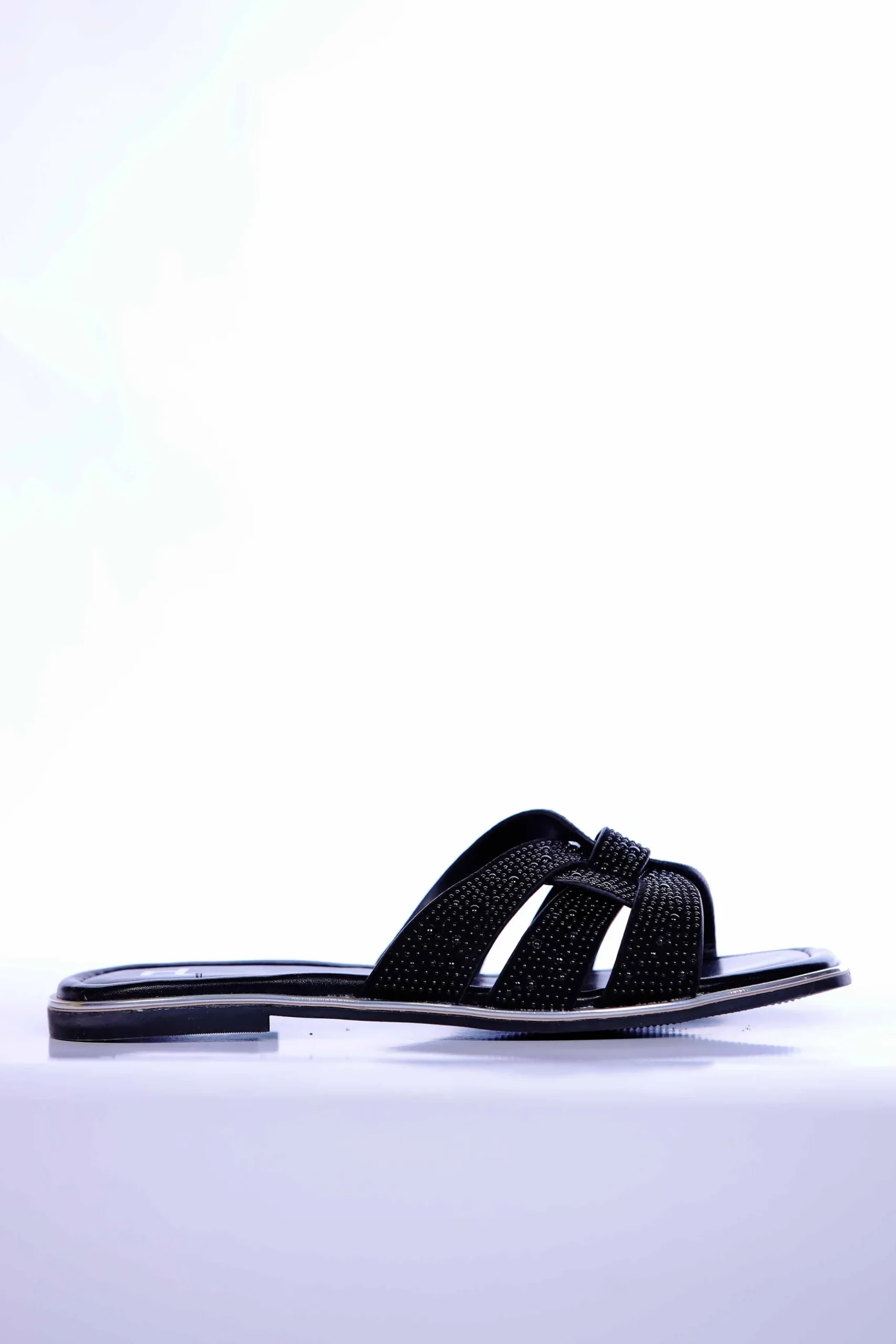 Black Chappal-440602903