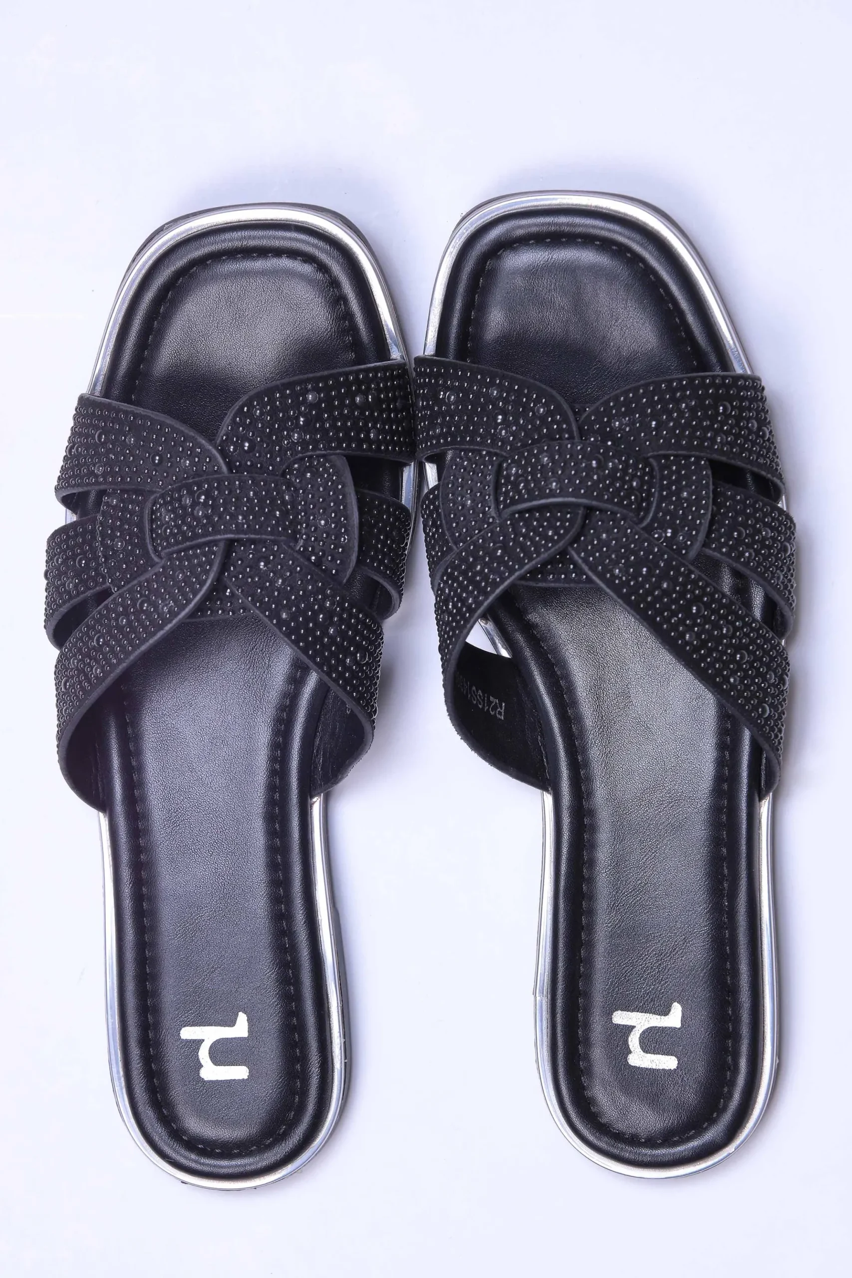 Black Chappal-440602903