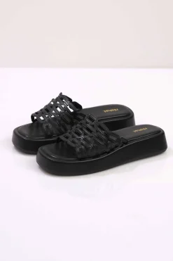 Black Chappal-443102903