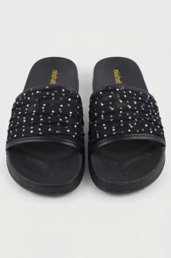 Black Chappal-445412903