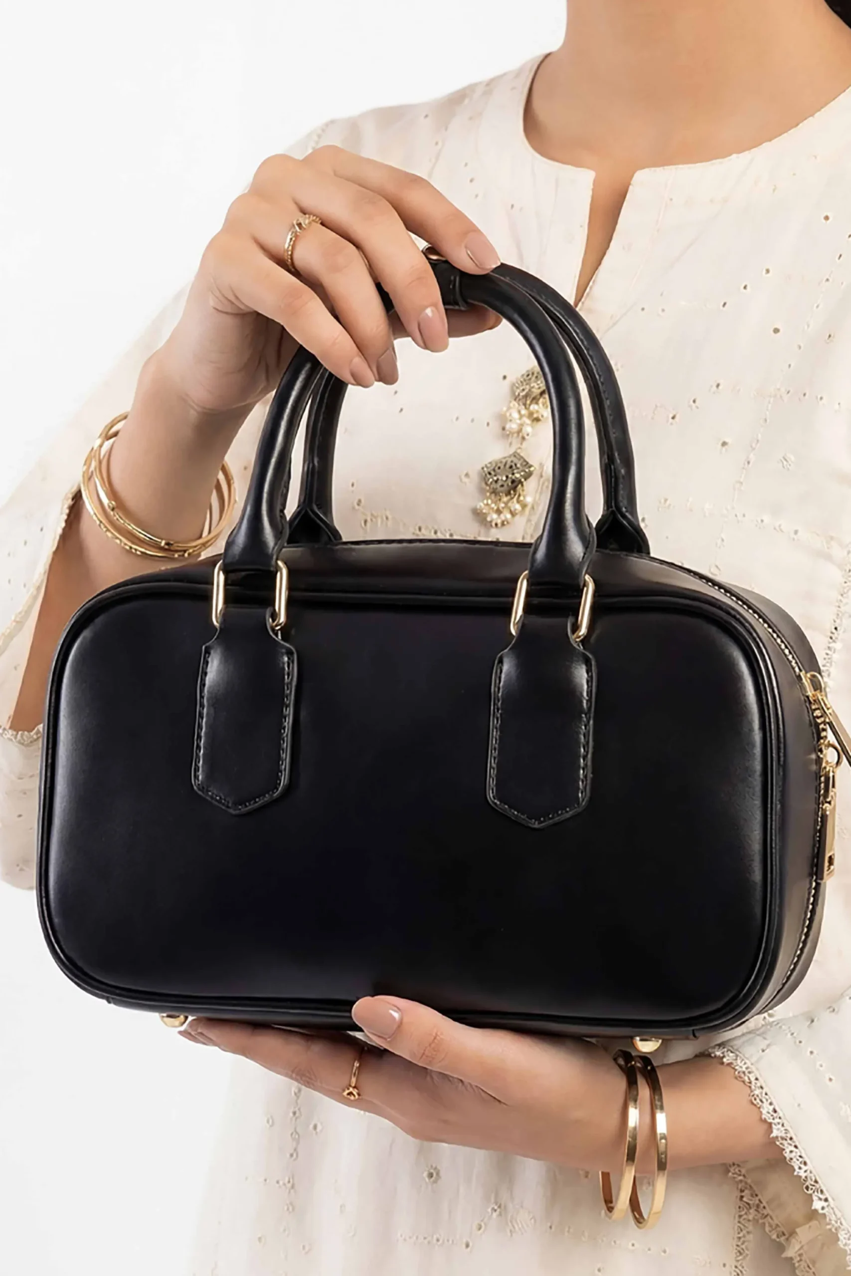 Black Hand Bag-449022103