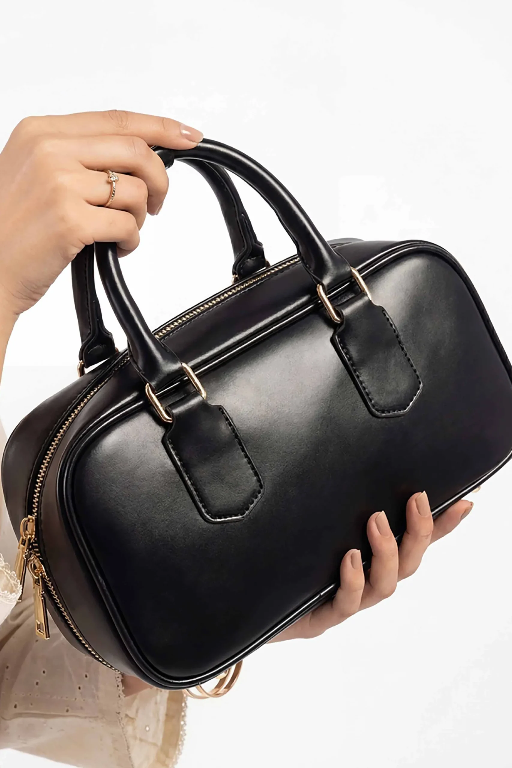 Black Hand Bag-449022103