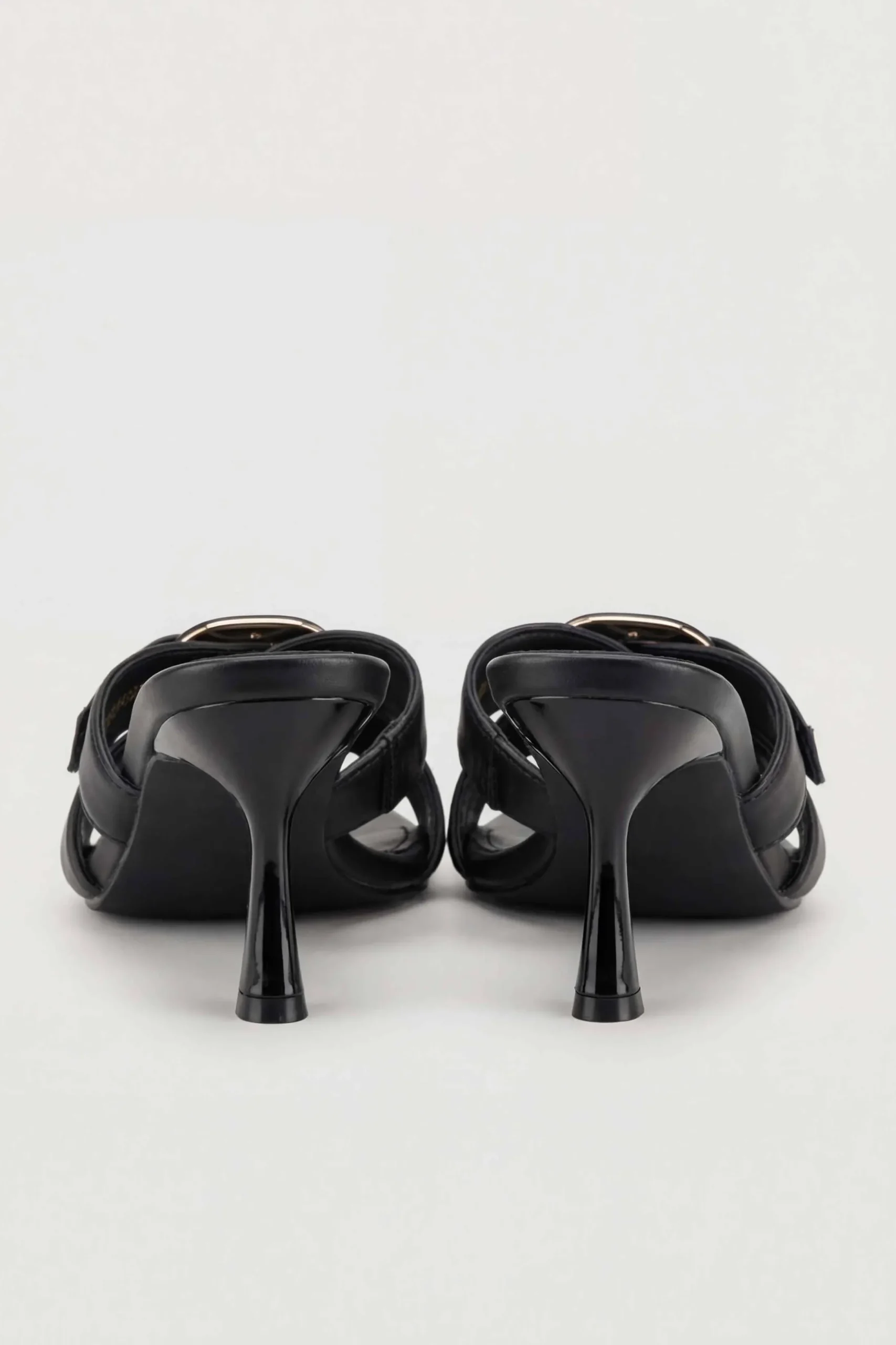 Black Heels-445332903