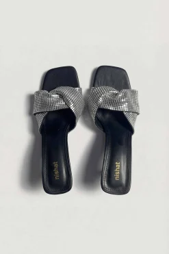 Black Heels-445172903