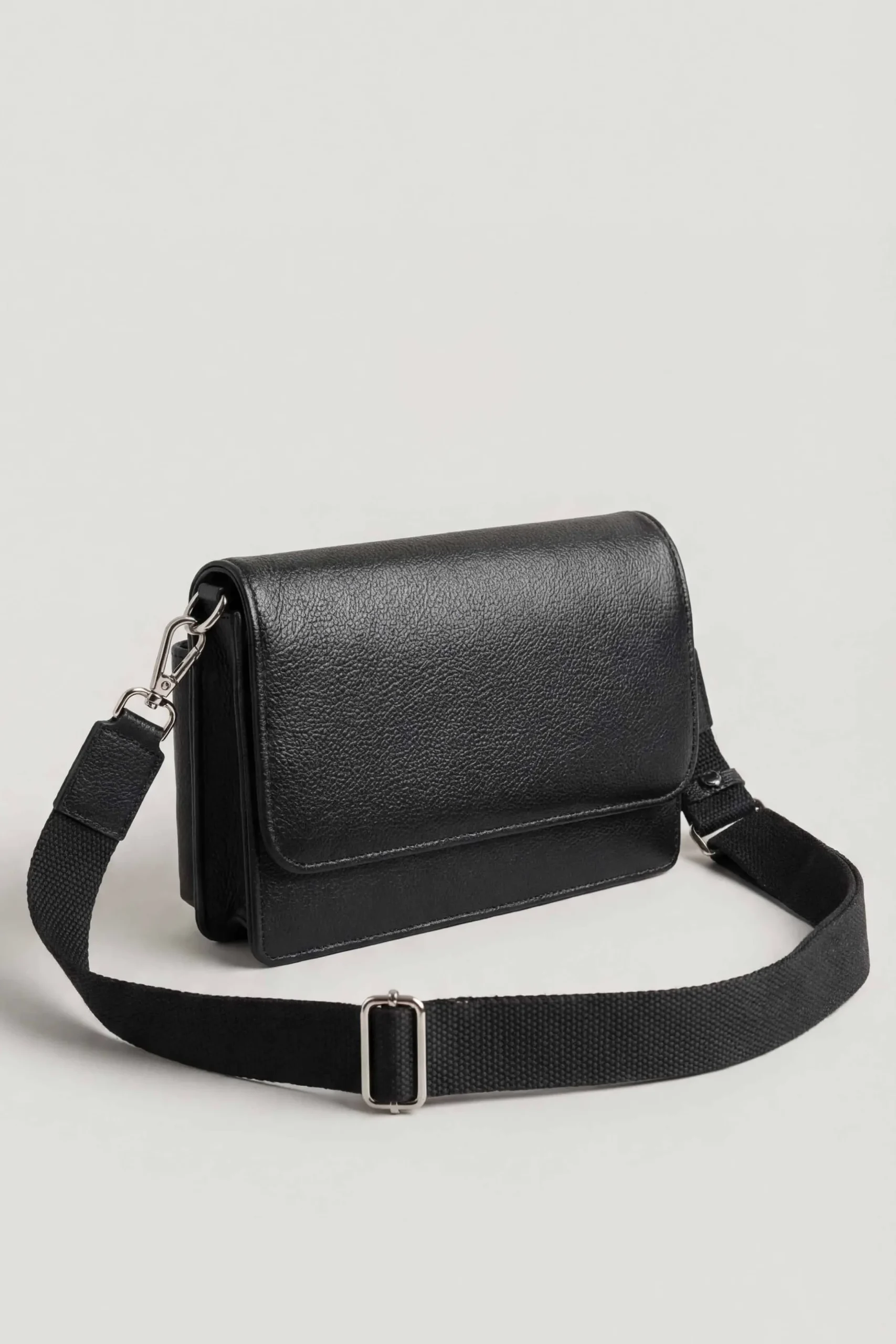 Black Shoulder Bag-445582103