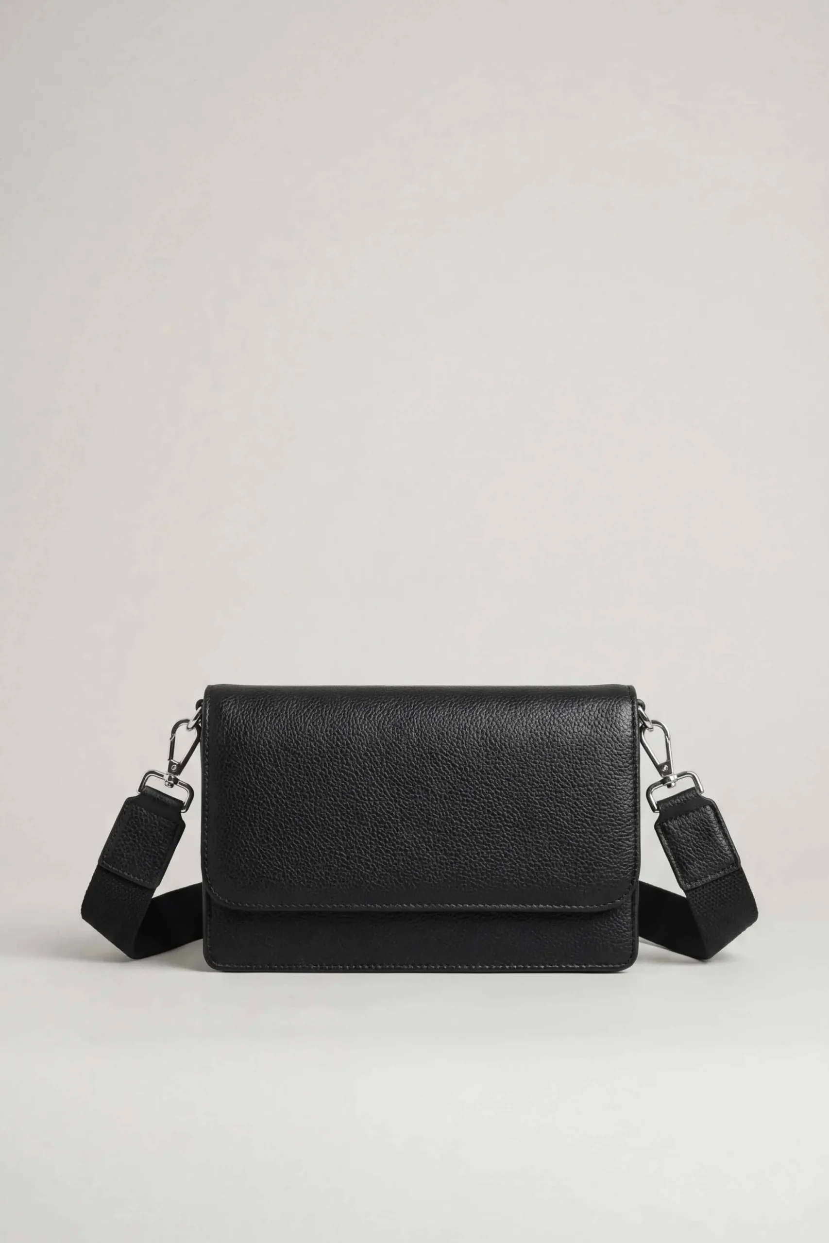 Black Shoulder Bag-445582103