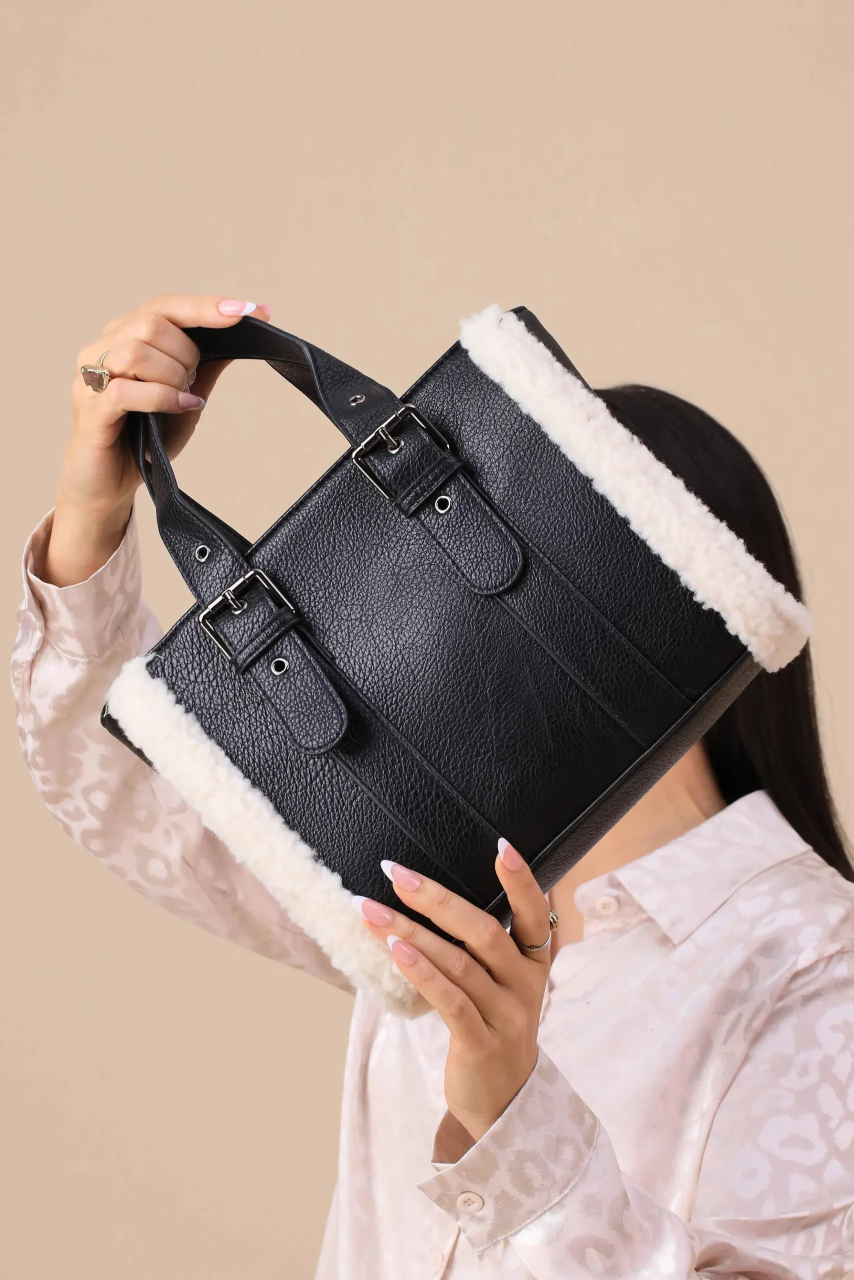 Black Tote Bag-444792103