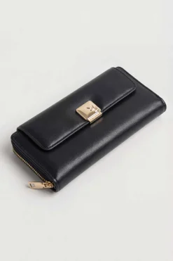 Black Wallet-446632103