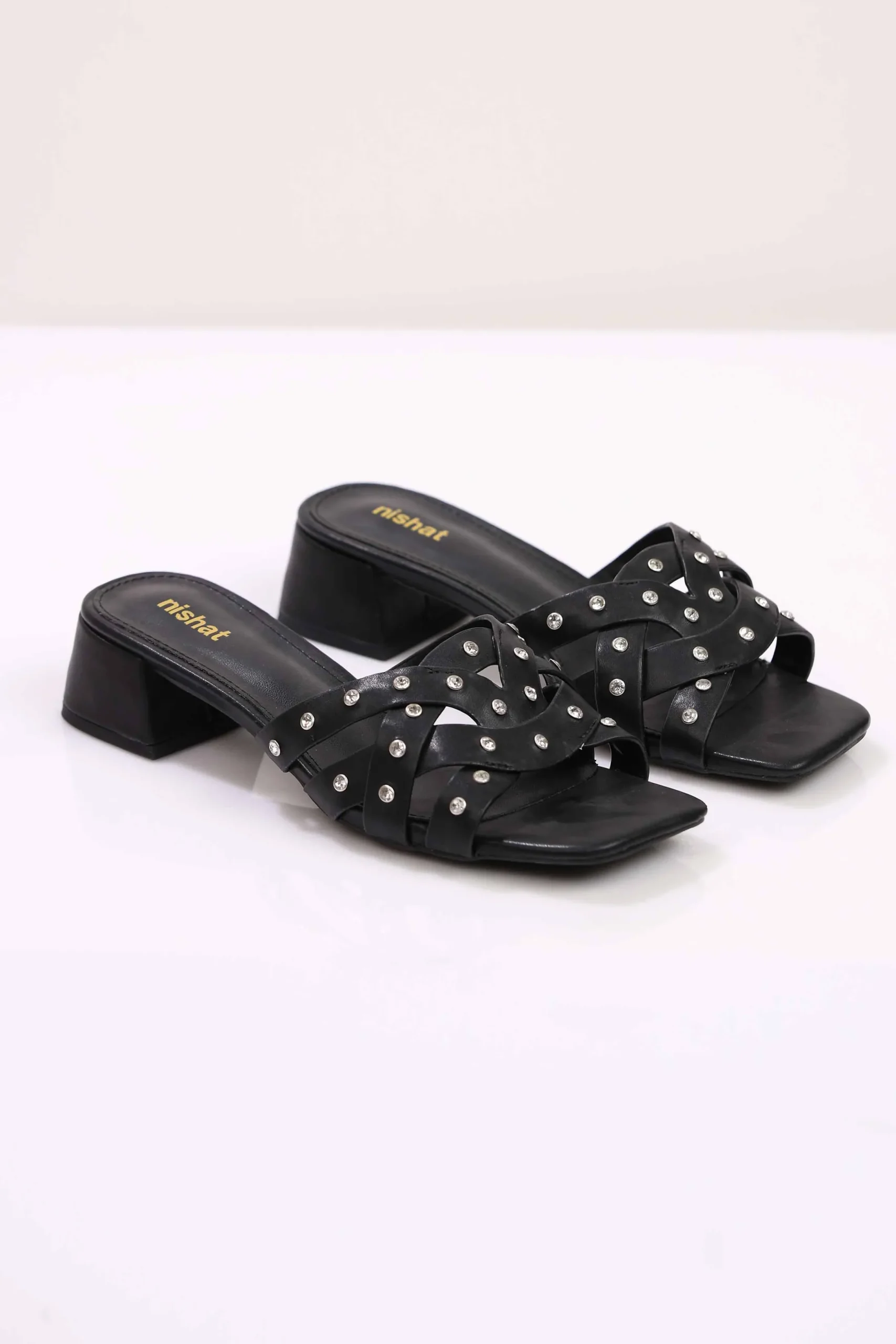 Black Wedge-442982903