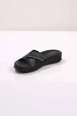 Black Wedge-442942903
