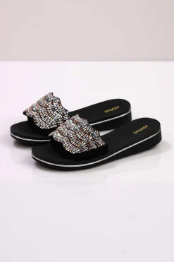 Black Wedge-443002903