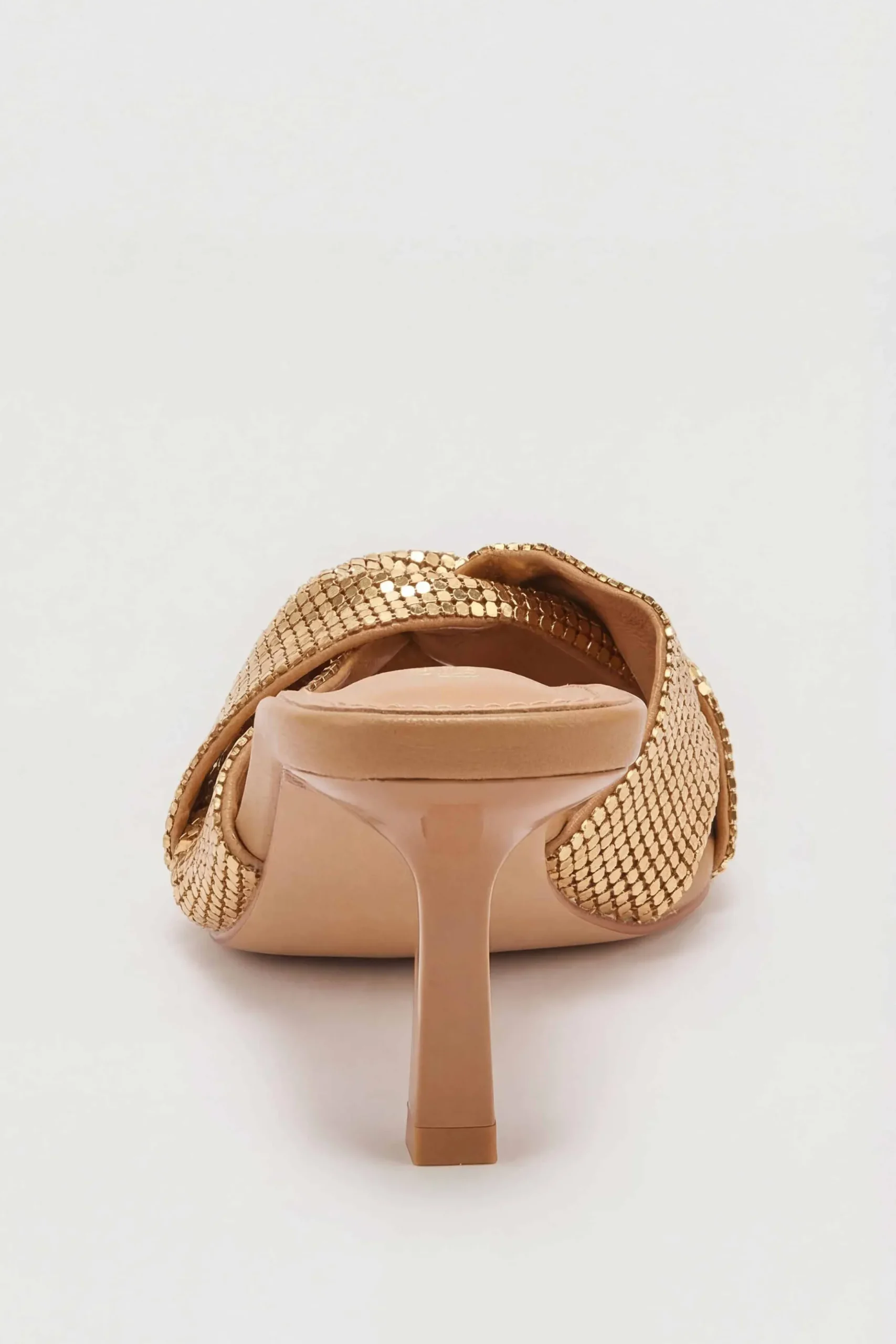 Camel Heels-445172929