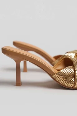 Camel Heels-445172929
