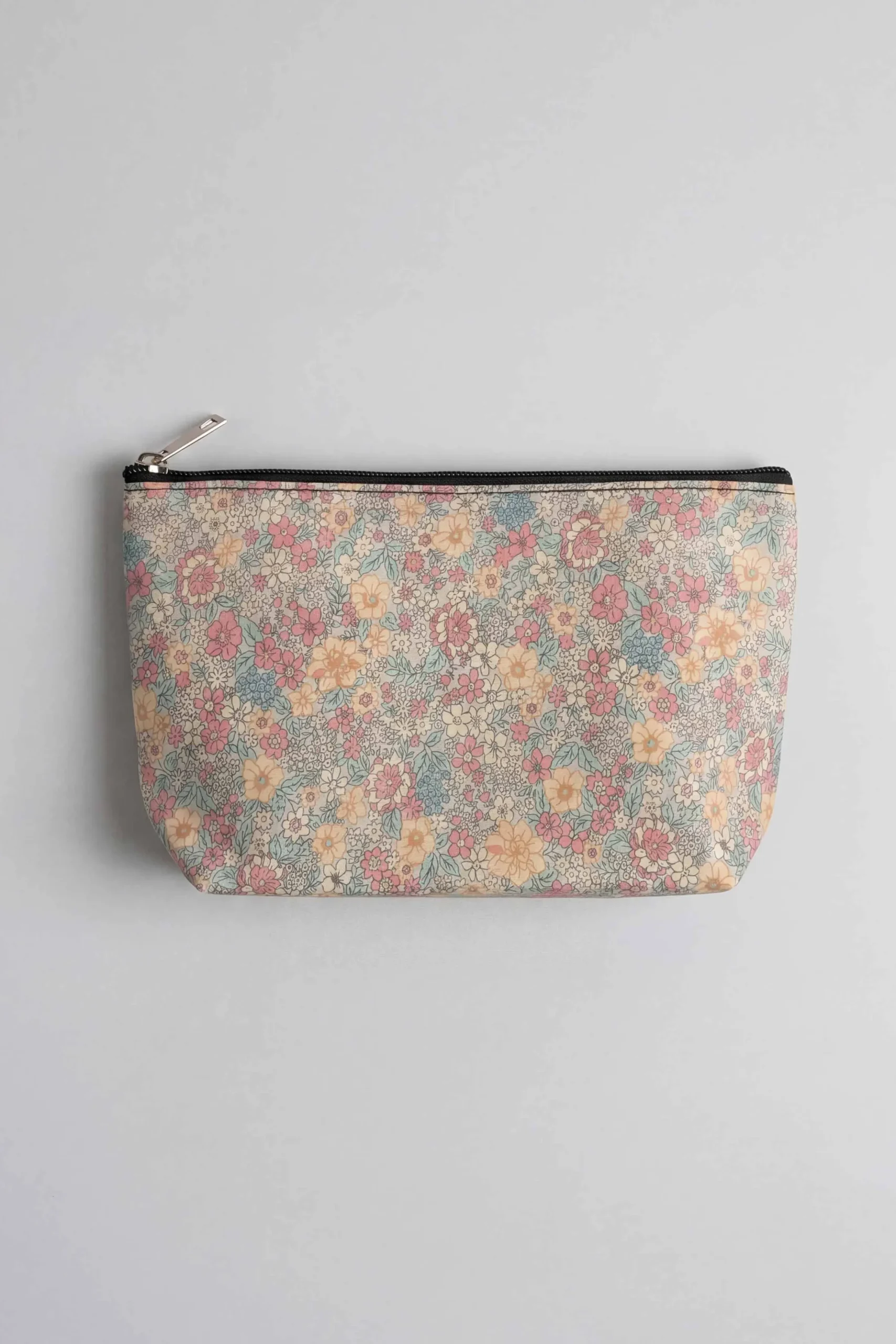 Coffee Vanity Bag-448372117