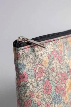 Coffee Vanity Bag-448372117