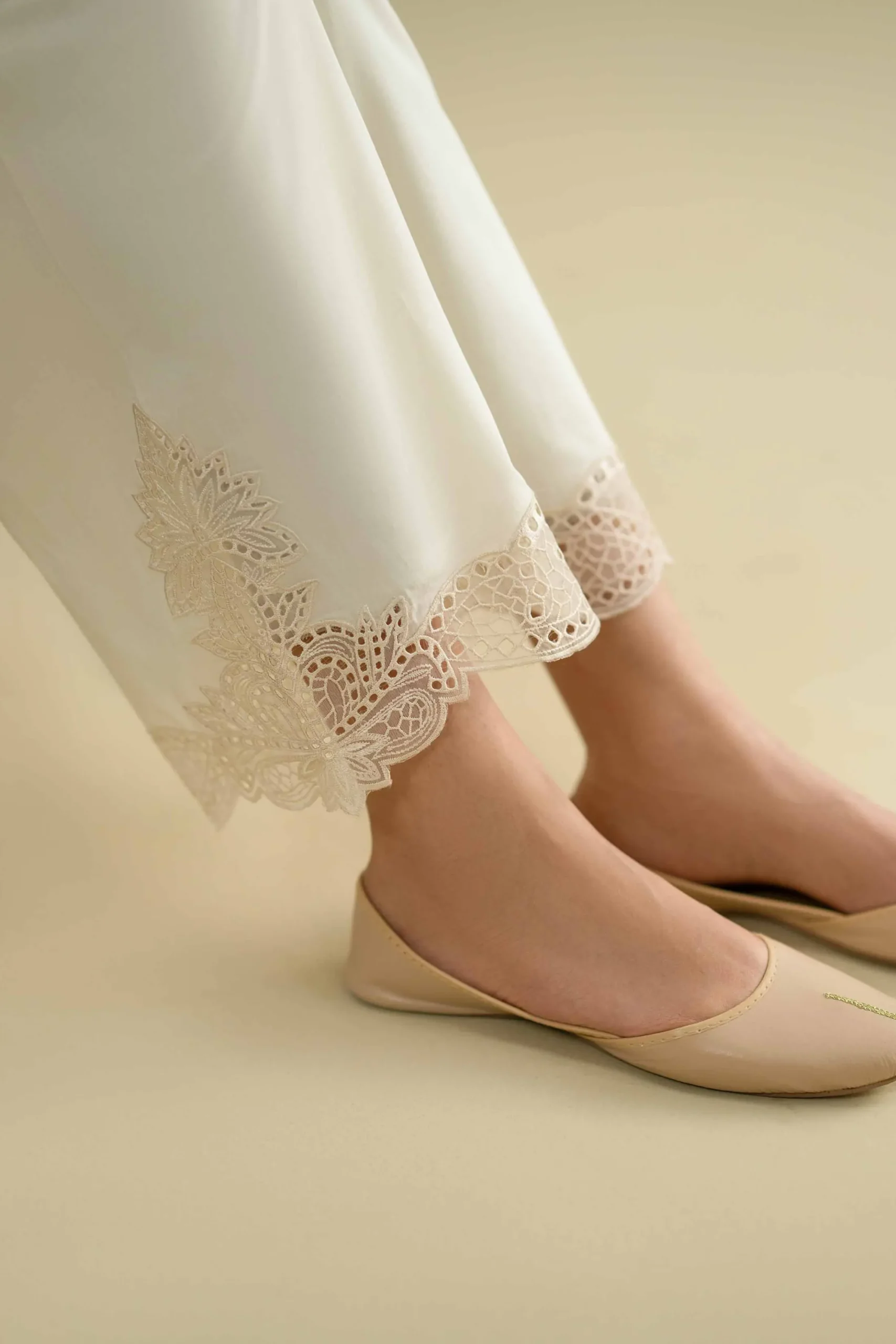 Embroidered Pants - KFE26-129