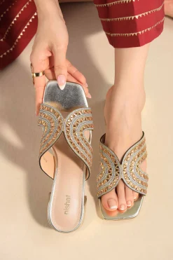 Gold Chappal-445282919