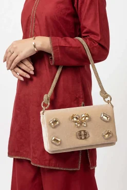 Gold Clutch-448502119