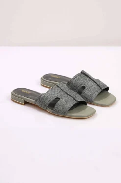 Green Chappal-443072904