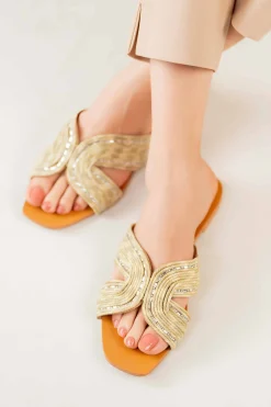Light Green Chappal-440702904