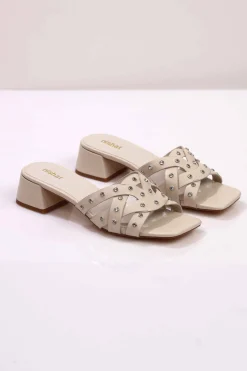 Off White Wedge-442982907