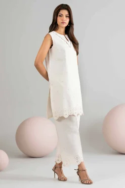 1 Piece - Dyed Embroidered Loose Fabric - 42602505