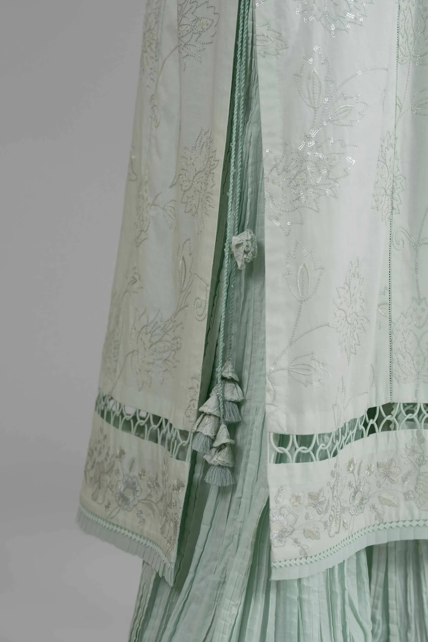 2 Piece - Embroidered Suit - 42619934