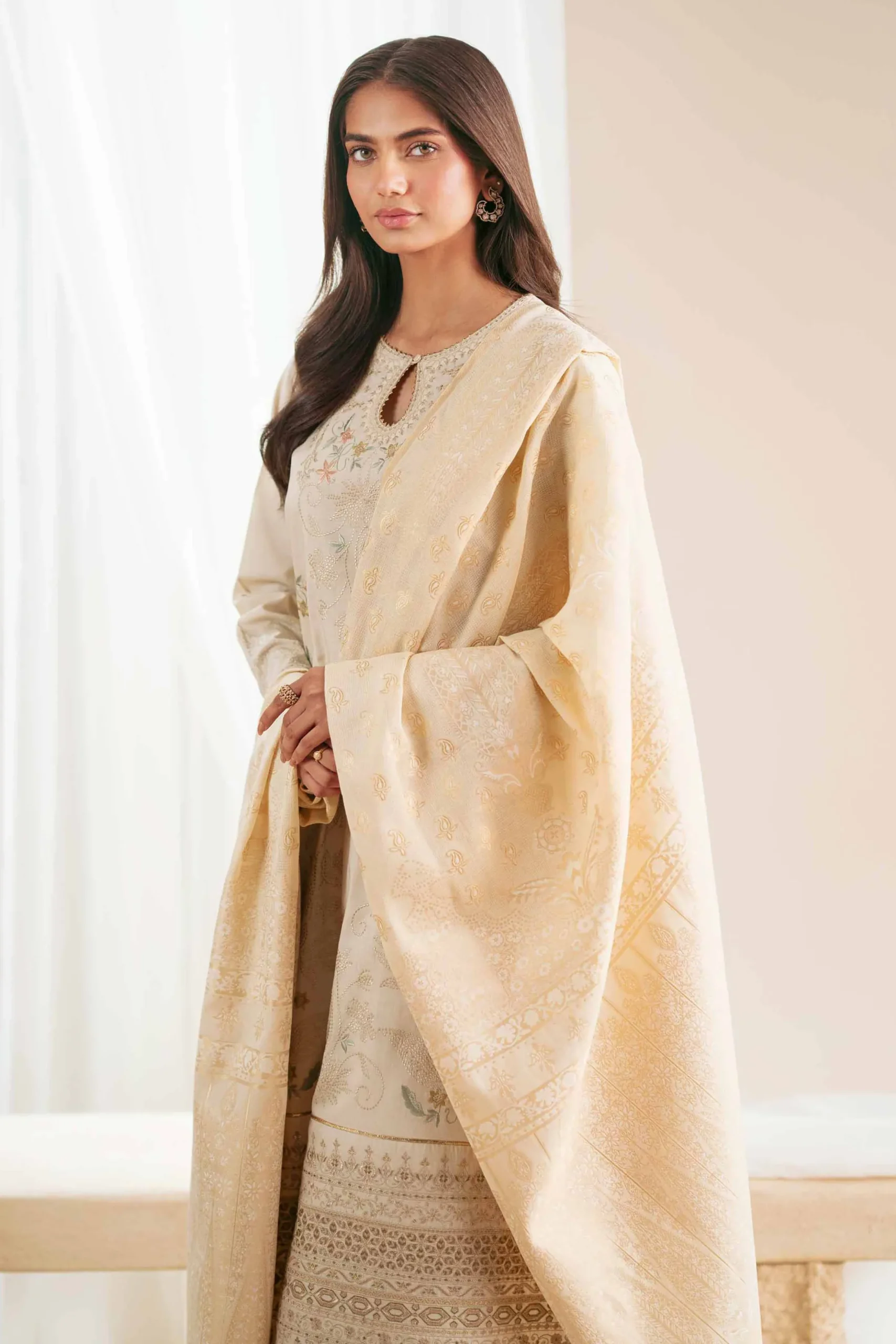 3 Piece - Embroidered Suit - 42519214