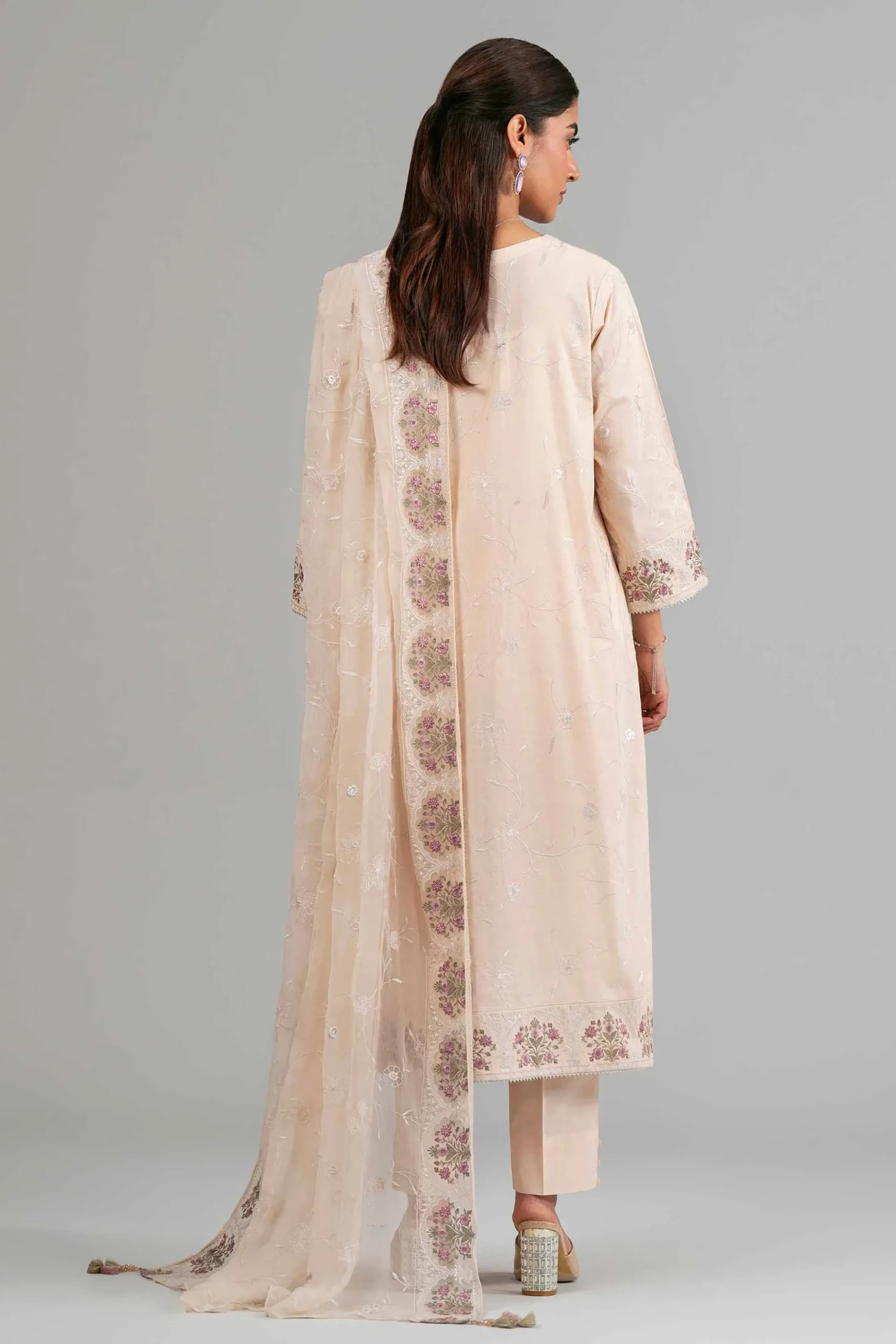 3 Piece - Embroidered Suit - 42619940