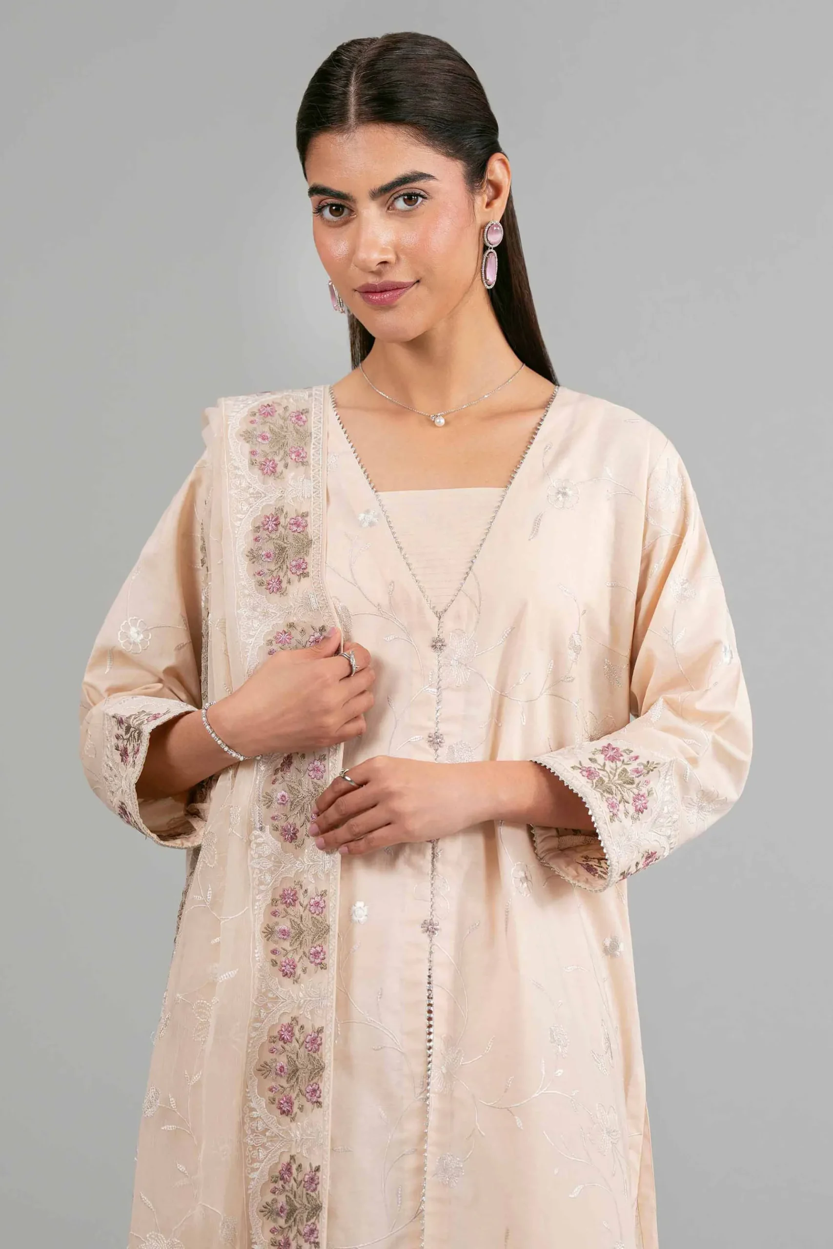 3 Piece - Embroidered Suit - 42619940