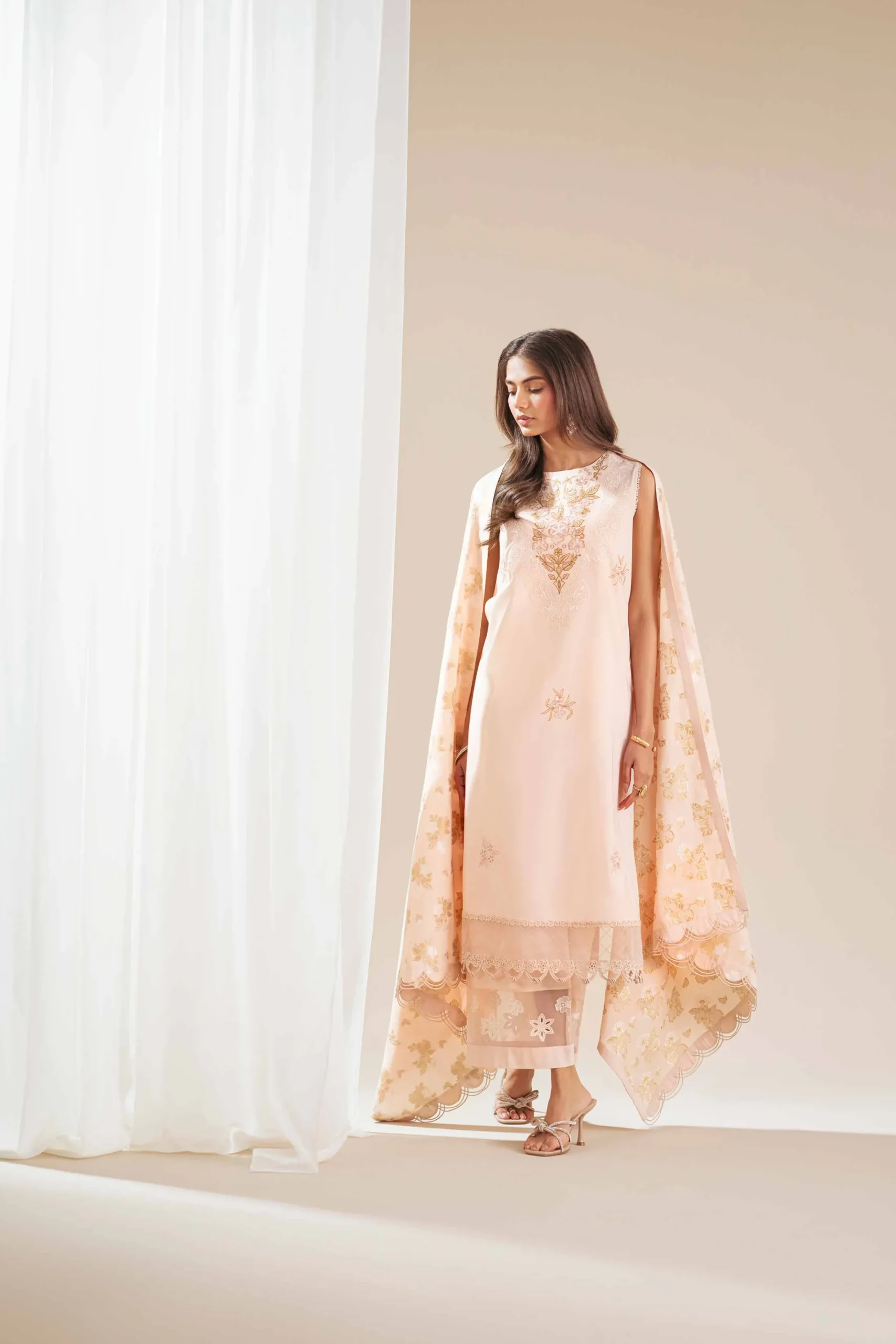 3 Piece - Embroidered Suit - 42519212