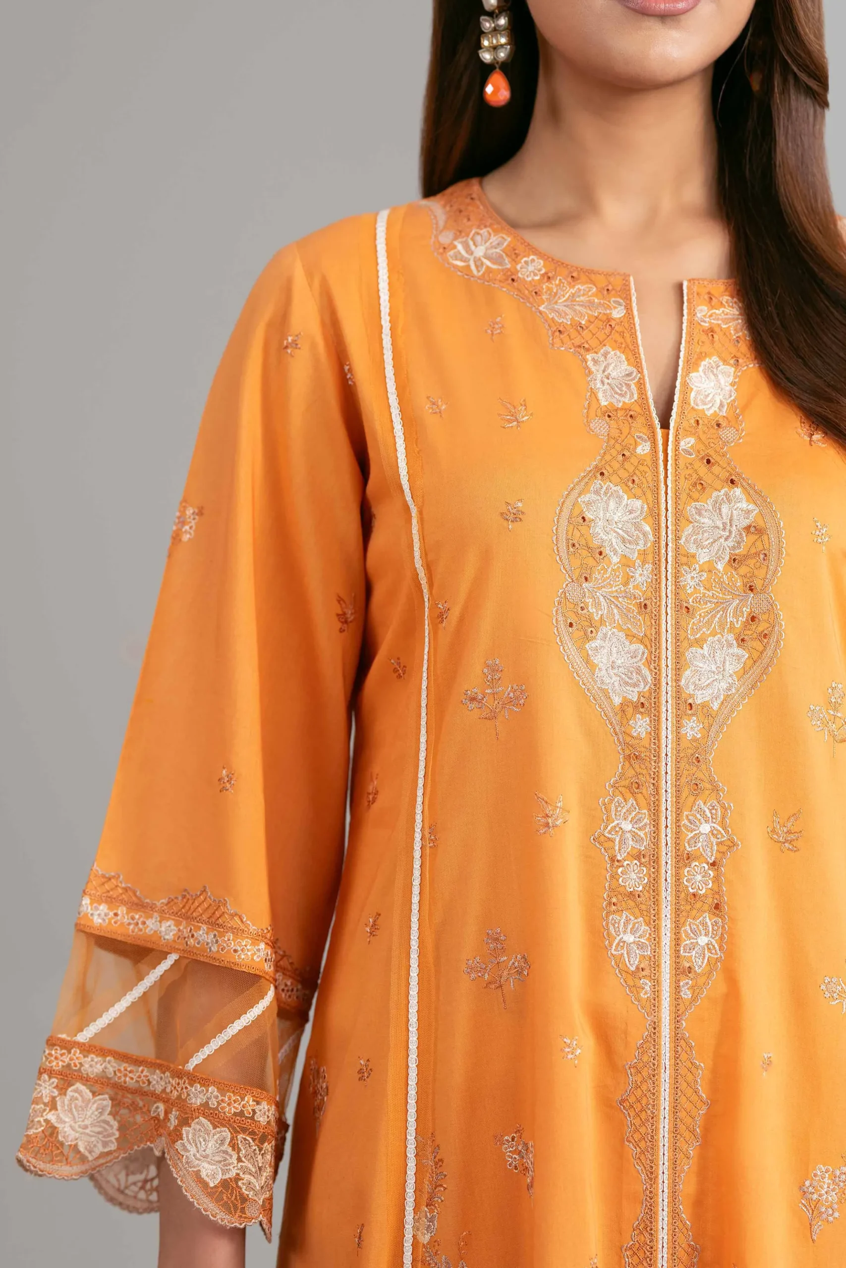 3 Piece - Embroidered Suit - 42619952