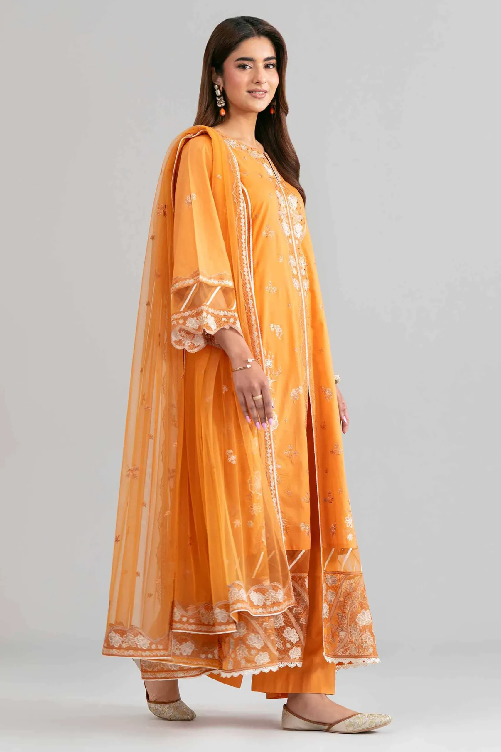 3 Piece - Embroidered Suit - 42619952