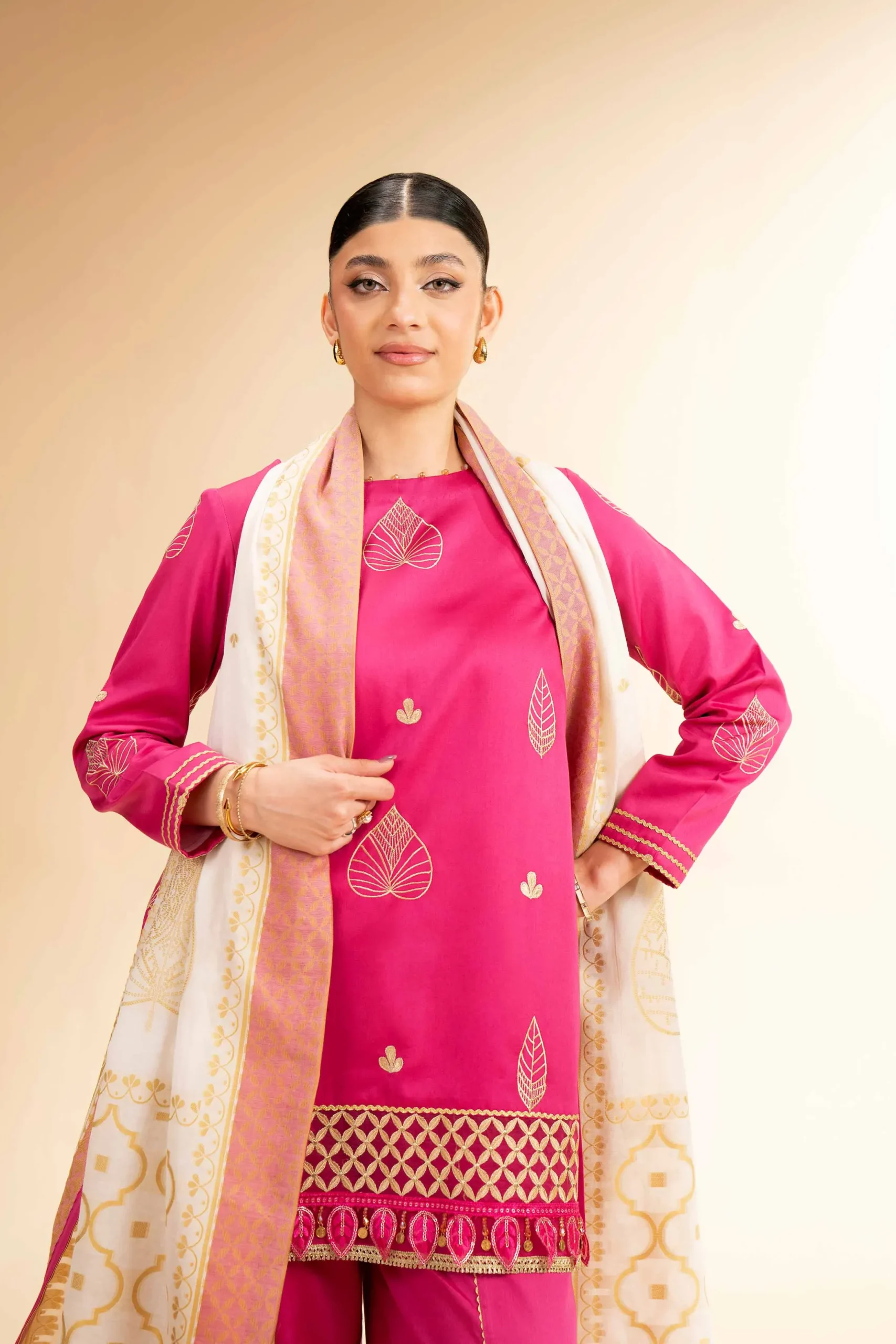 3 Piece - Embroidered Suit - 42501392
