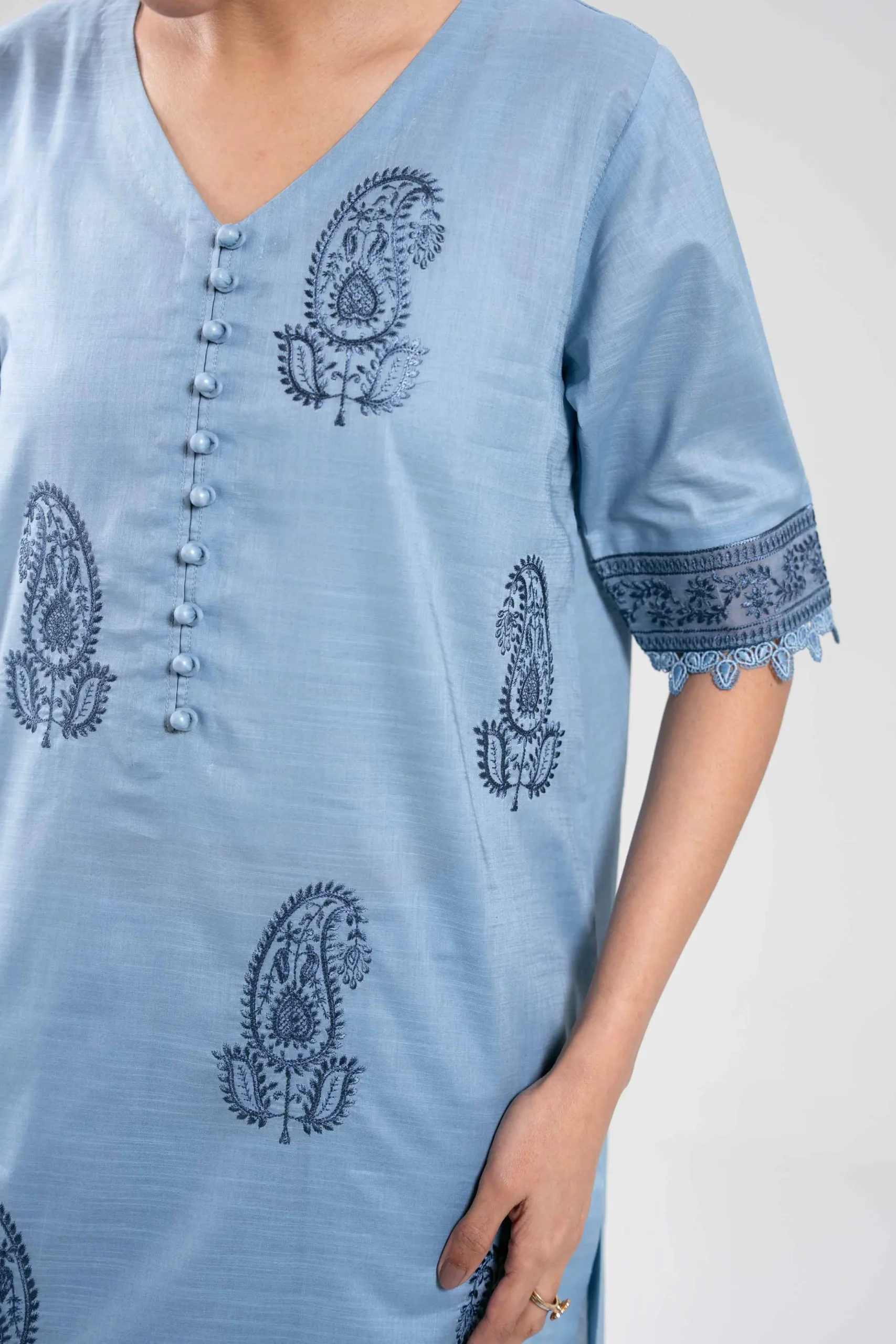 2 Piece - Embroidered Suit - 42502306
