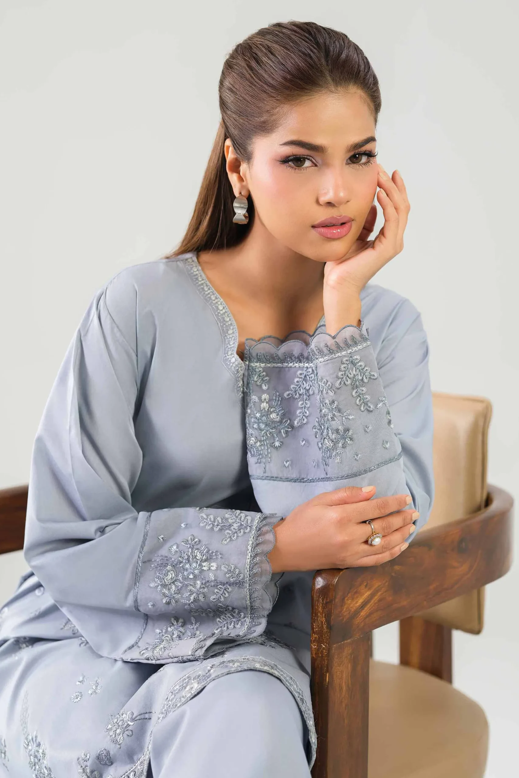 2 Piece - Embroidered Suit - 42601095