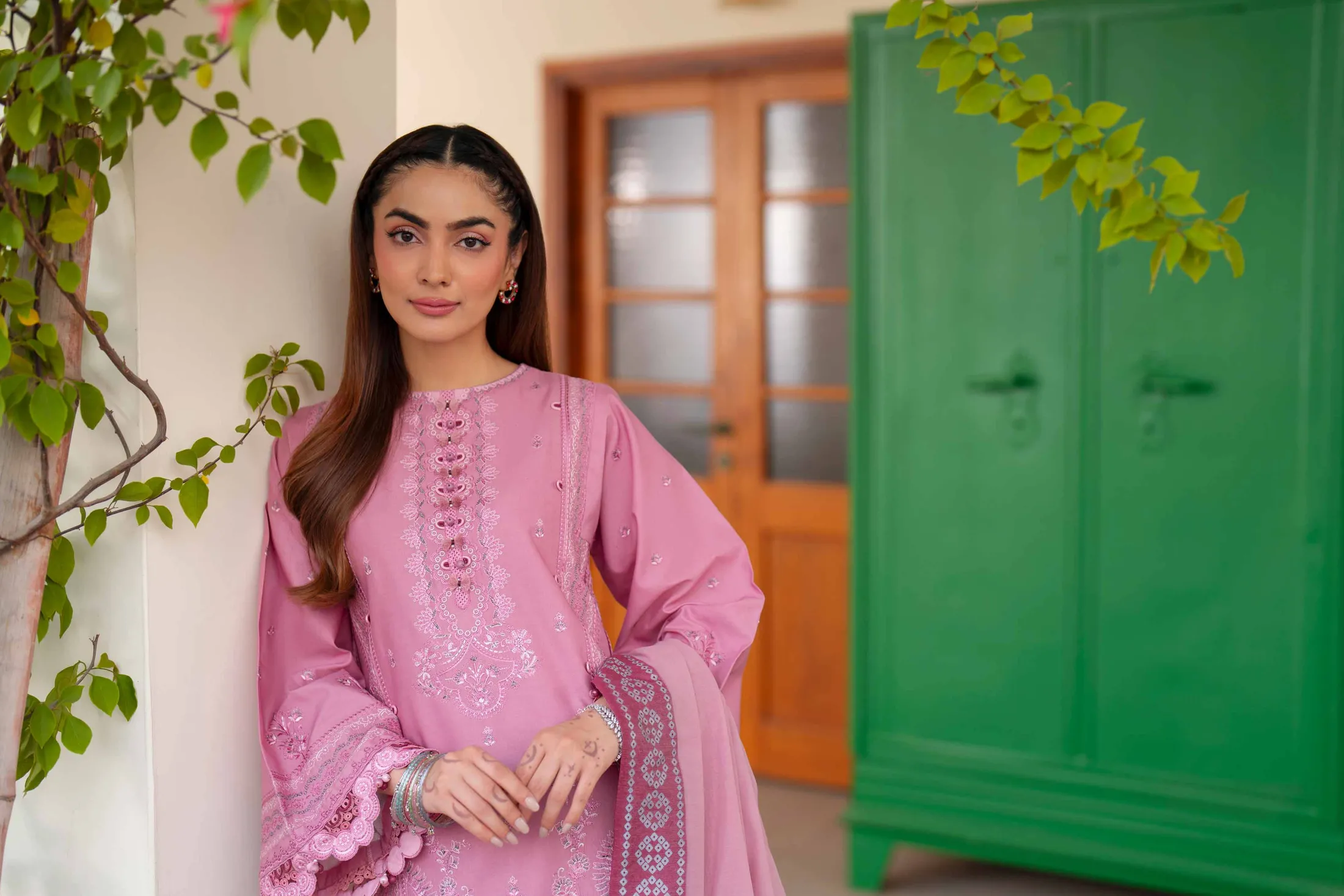 3 Piece - Embroidered Suit - 42601684