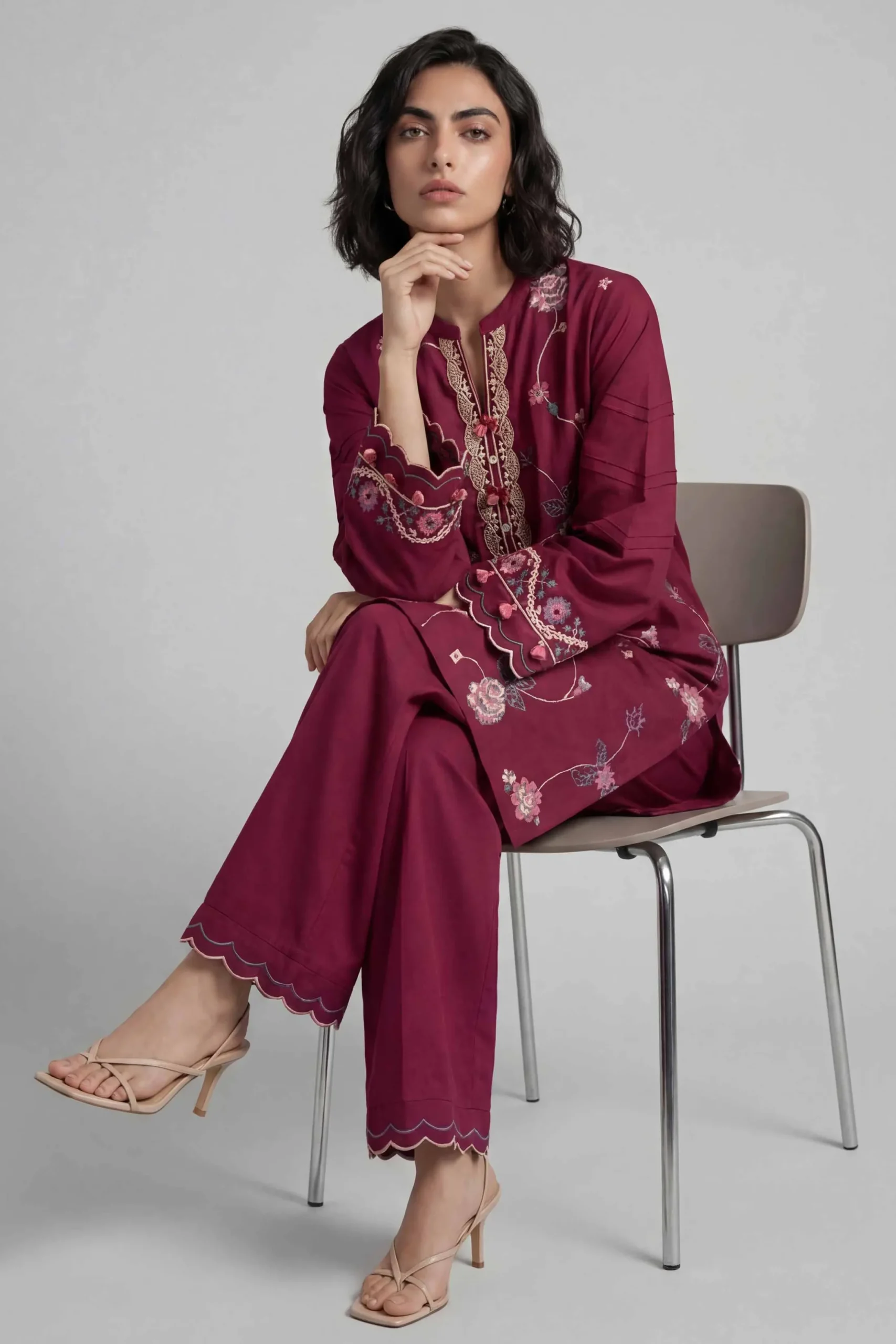 2 Piece - Embroidered Suit - 42601643
