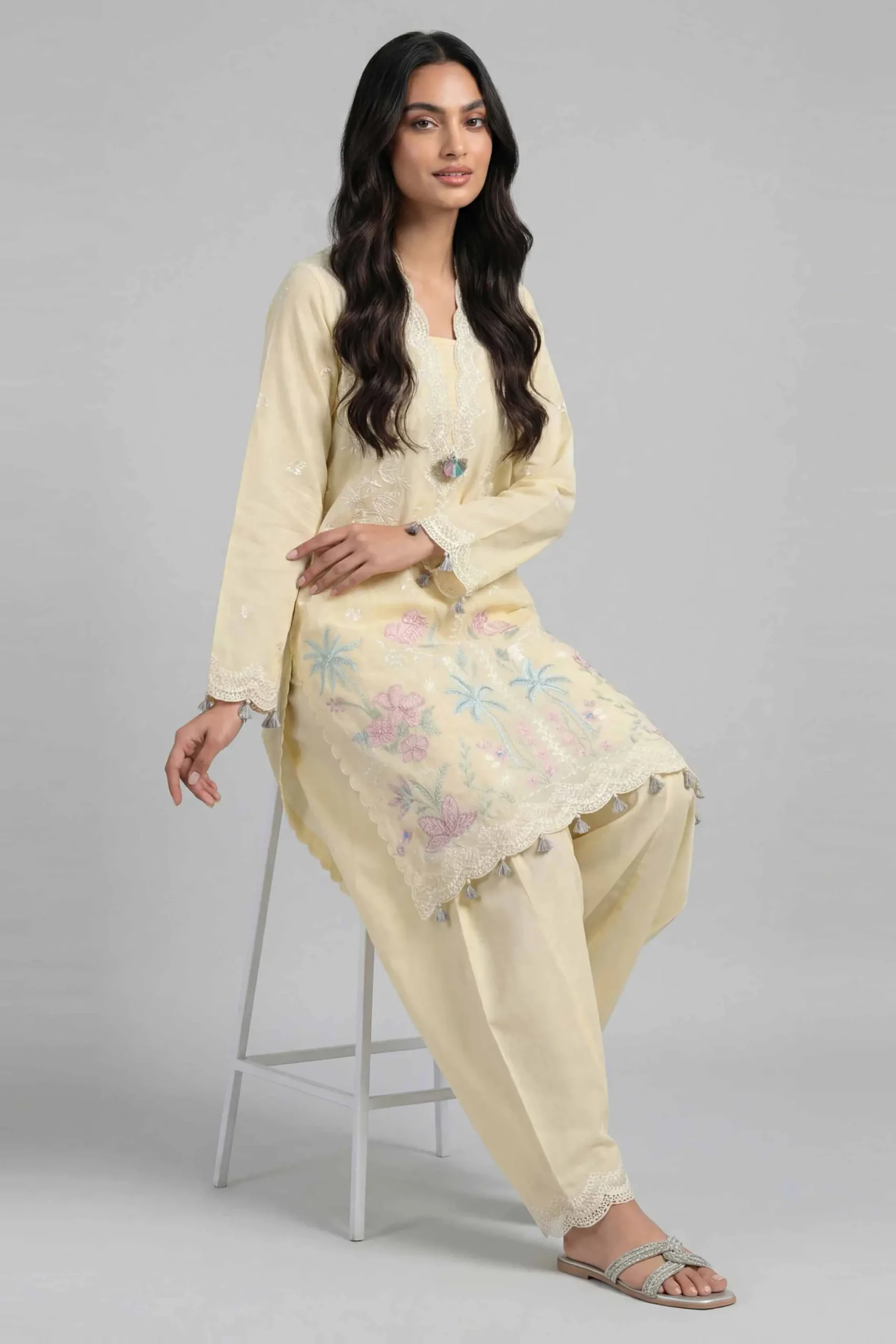 2 Piece - Embroidered Suit - 42601633