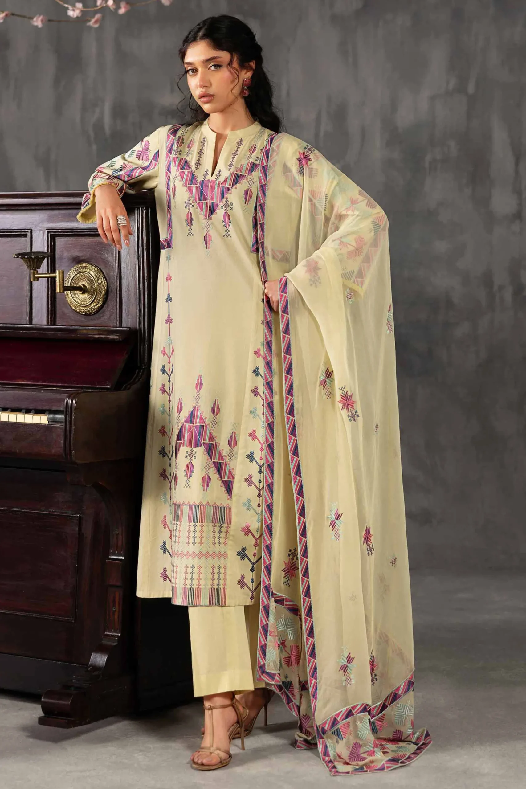 3 Piece - Embroidered Suit - KFE26-94