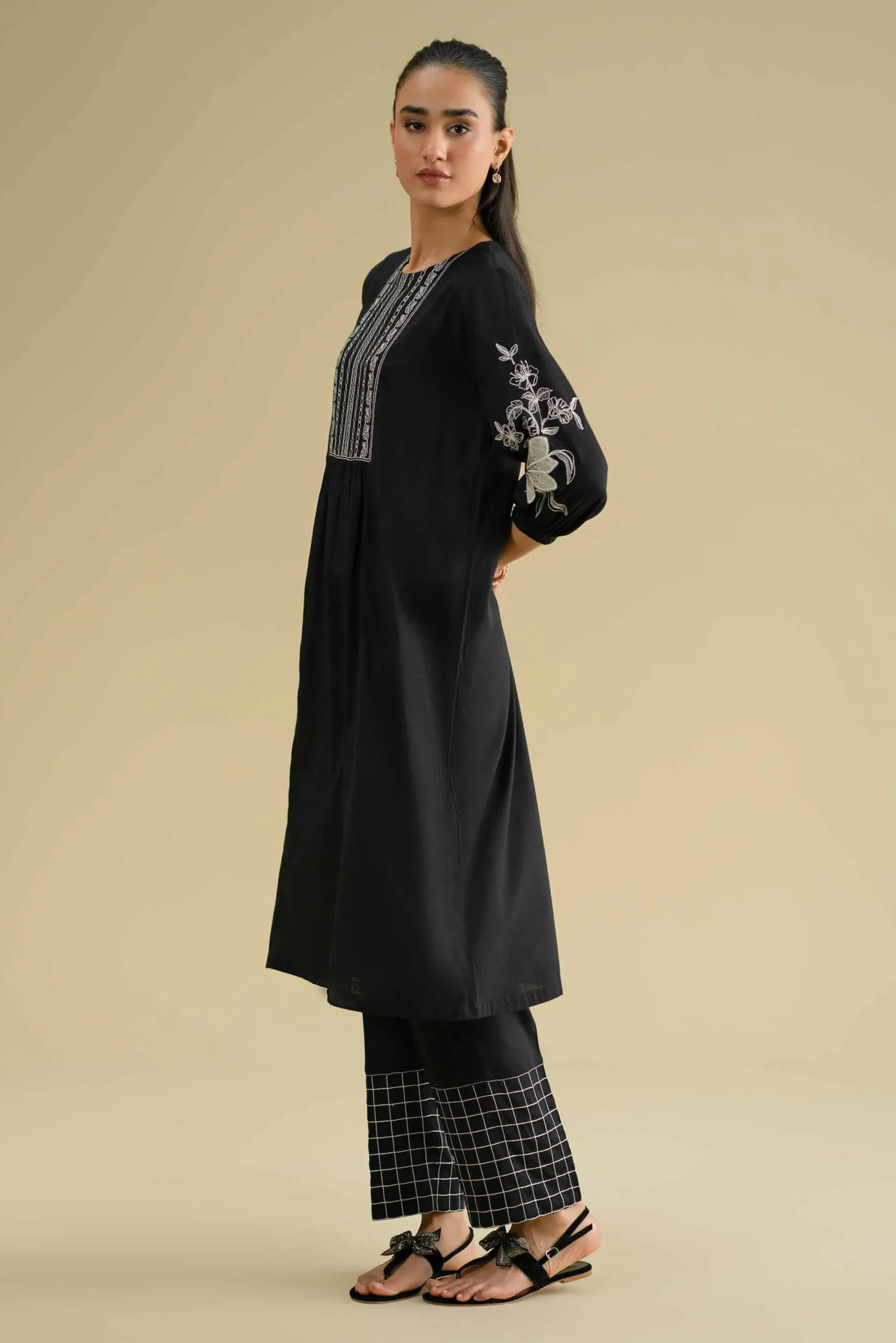 2 Piece - Embroidered Suit - KFE26-41