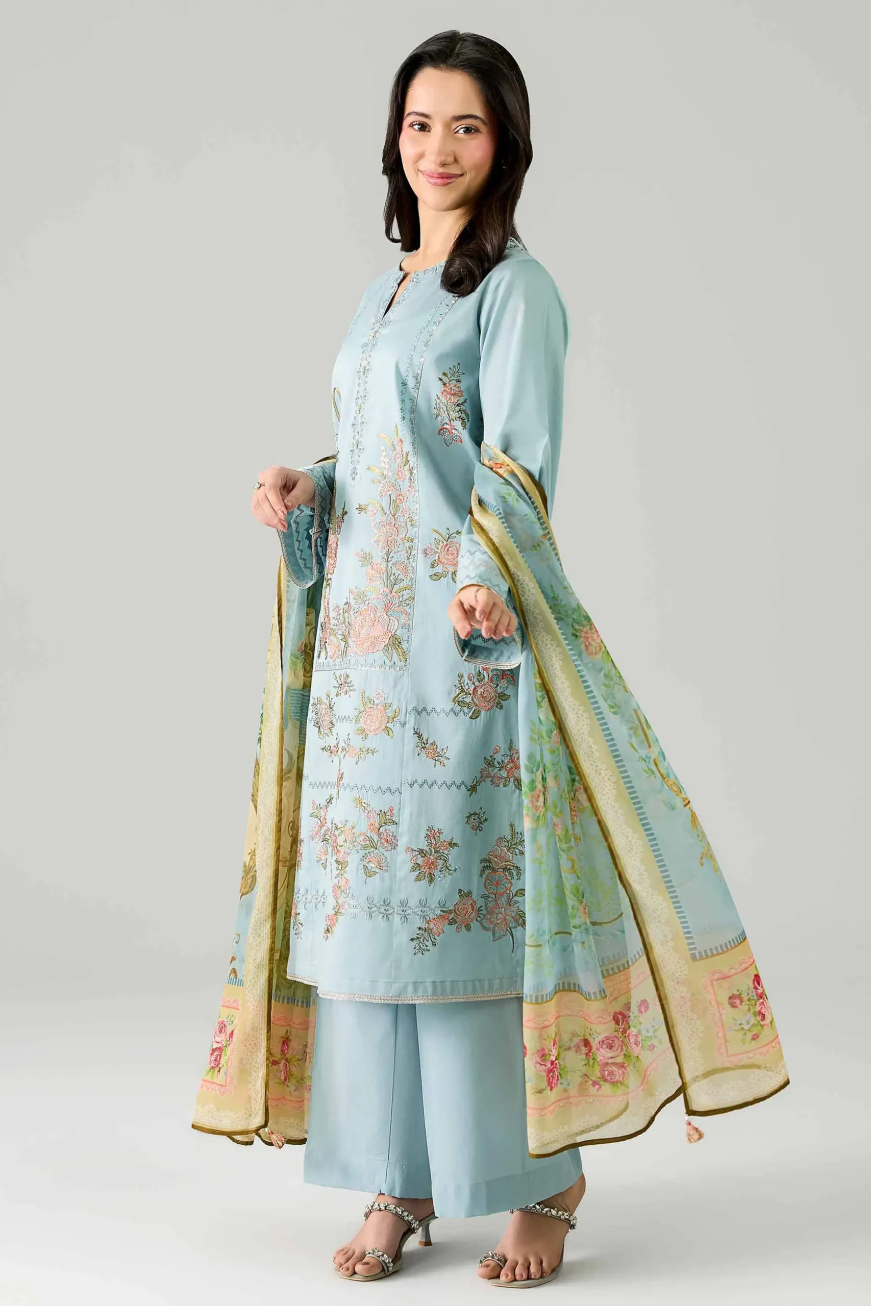 3 Piece - Embroidered Suit - PE26-320