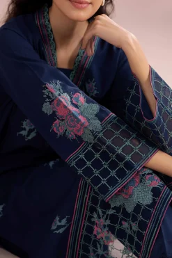 2 Piece - Embroidered Suit - PE26-230