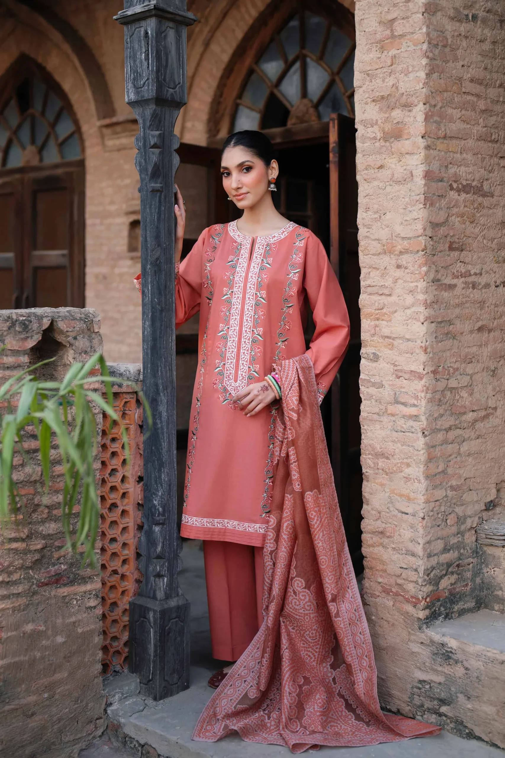 3 Piece - Embroidered Suit - PE26-317