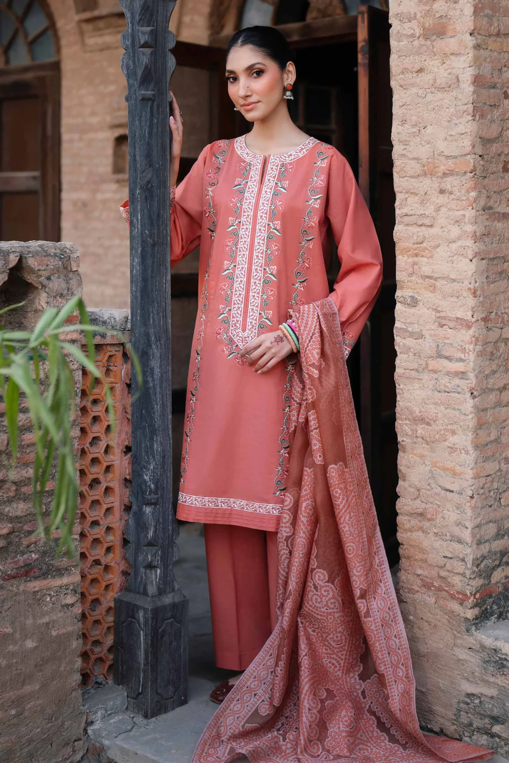 3 Piece - Embroidered Suit - PE26-317