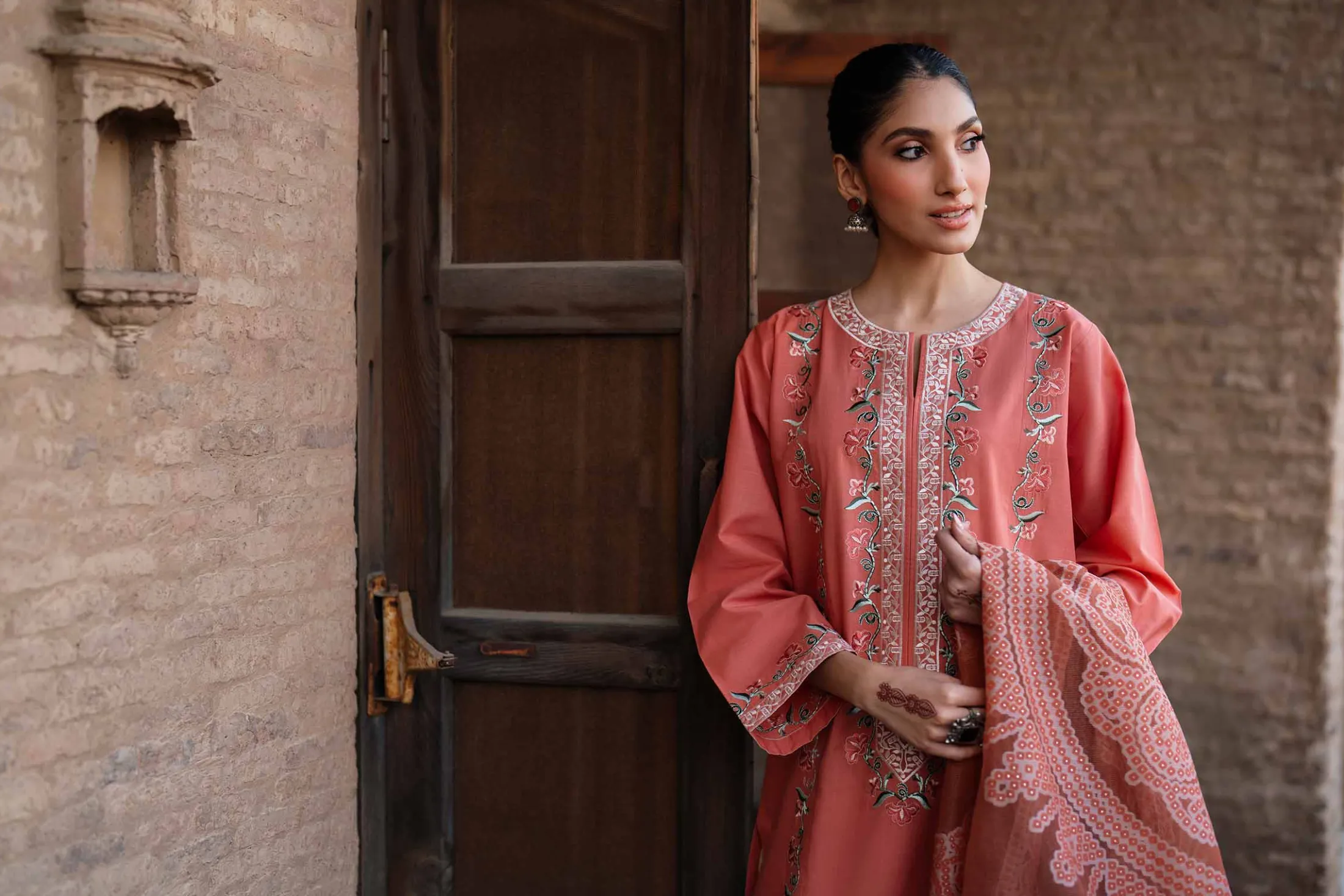 3 Piece - Embroidered Suit - PE26-317