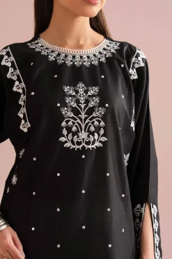 2 Piece - Embroidered Suit - PE26-238